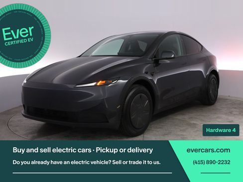 Used 2026 Tesla Model Y Long Range RWD image 1