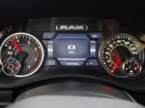 Used 2024 RAM 2500 Laramie AWD/4WD image 24