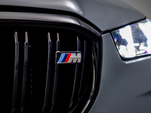Used 2024 BMW X5 M60i AWD/4WD image 29