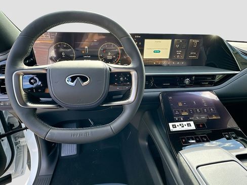 New 2026 INFINITI QX80 4WD image 11