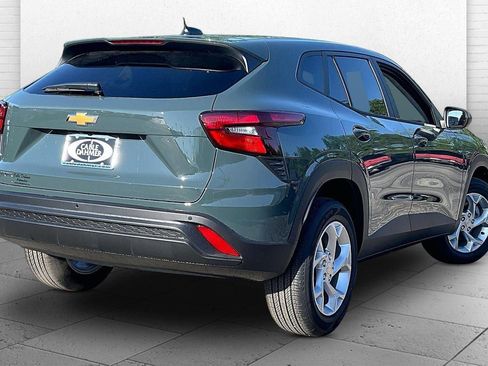 New 2026 Chevrolet Trax LS FWD image 15