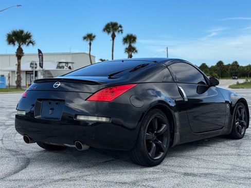 Used 2006 Nissan 350Z Enthusiast w/ (K96) Aerodynamics Pkg RWD image 7