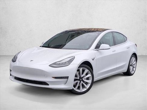 Used 2018 Tesla Model 3 Long Range image 1