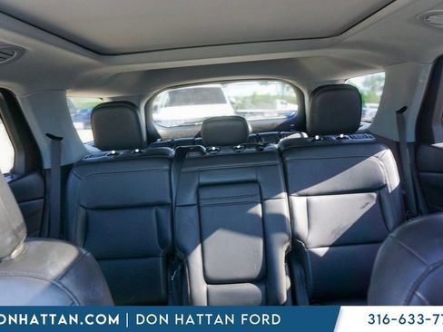 Used 2022 Ford Explorer XLT w/ Equipment Group 202A image 25