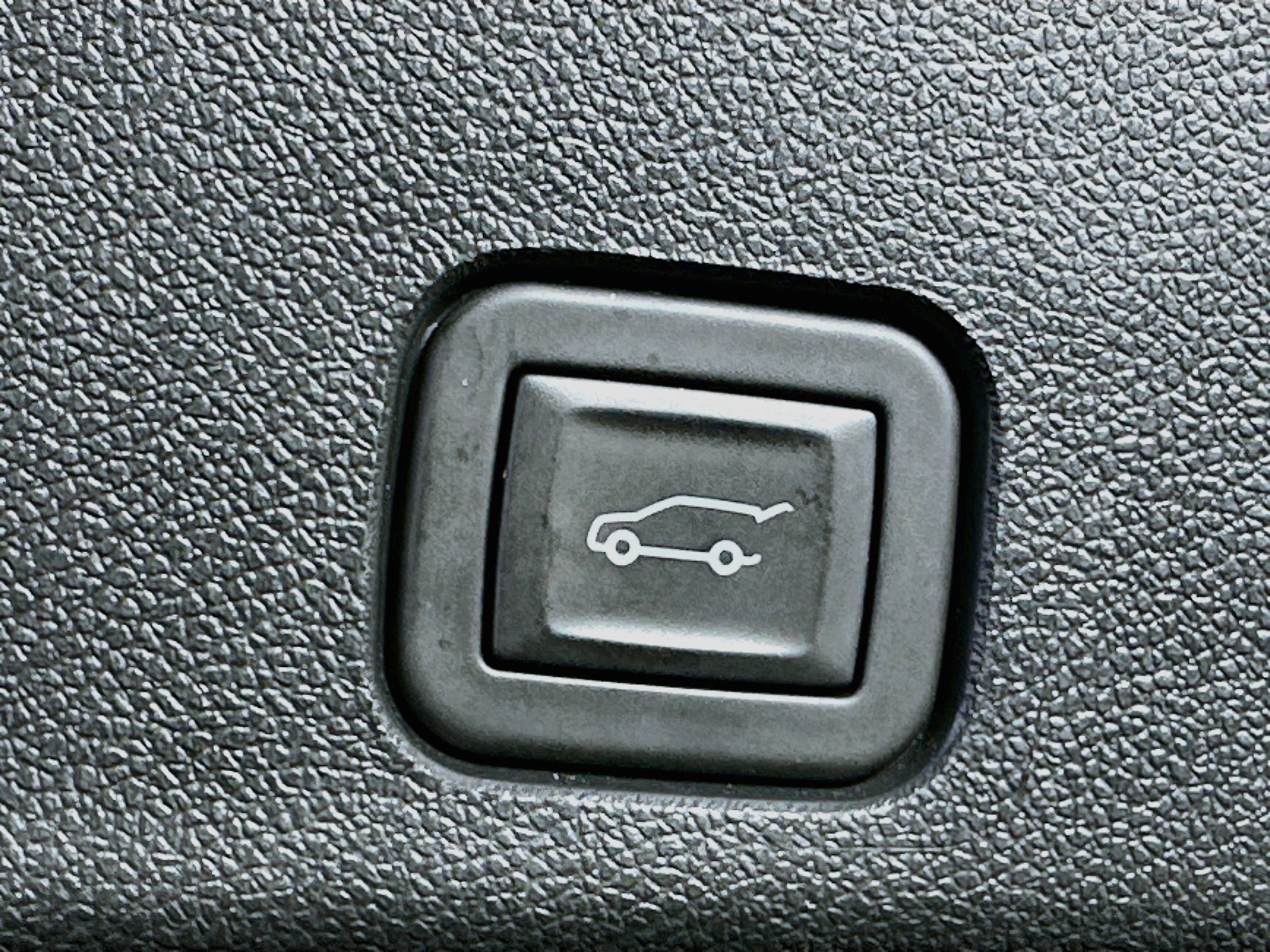 Used 2025 Buick Enclave Preferred FWD image 30