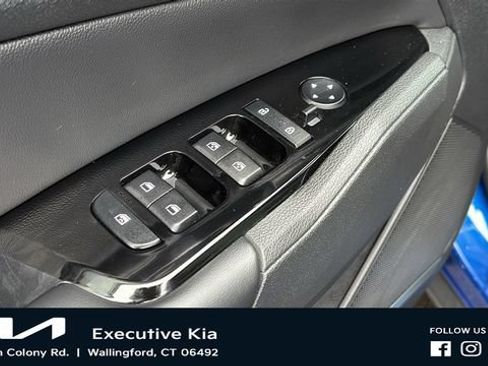 Used 2024 Kia Sportage SX FWD image 9