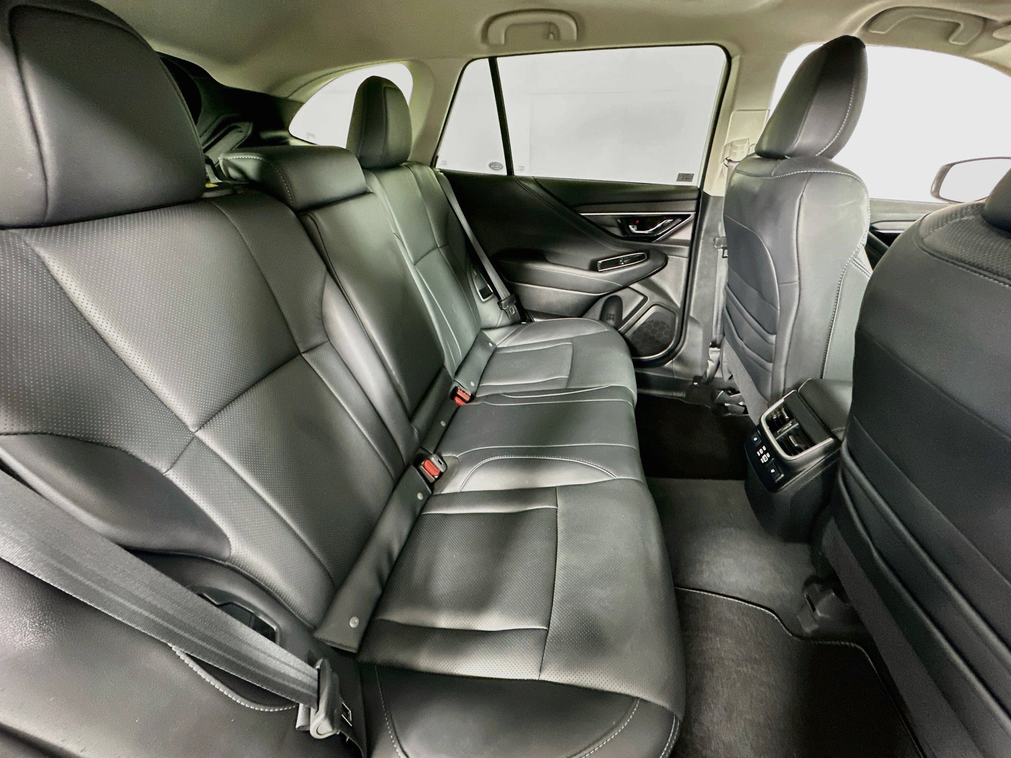 Used 2024 Subaru Outback Touring XT AWD/4WD image 28