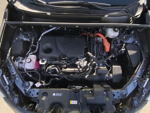 Used 2024 Toyota RAV4 LE image 24