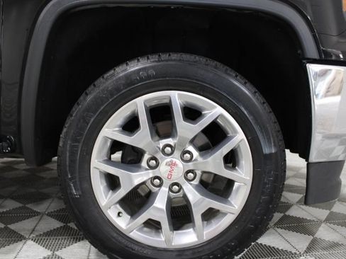 Used 2018 GMC Sierra 1500 SLT AWD/4WD image 47