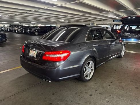 Used 2011 Mercedes-Benz E 350 Sedan image 3