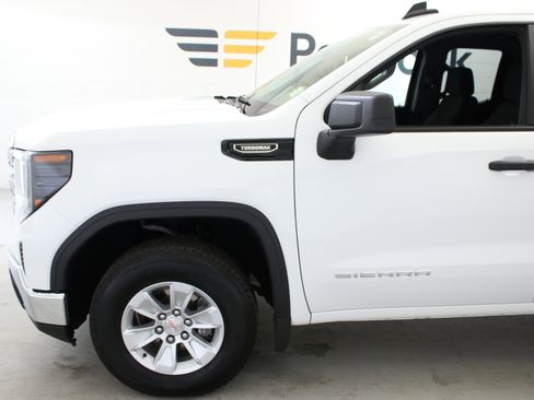 Used 2025 GMC Sierra 1500 Pro w/ Pro Value Package image 4