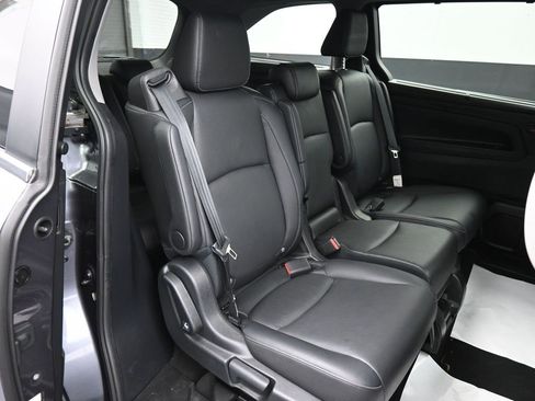 Certified 2024 Honda Odyssey Touring image 25