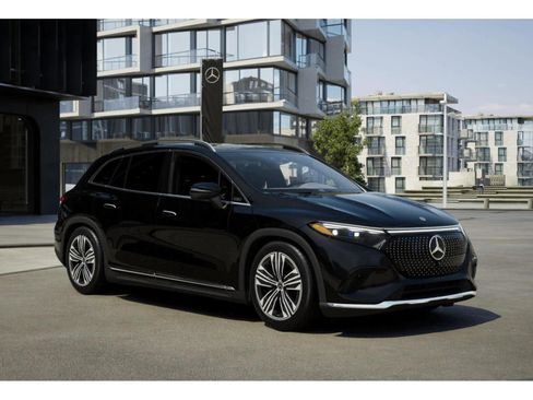 New 2026 Mercedes-Benz EQS 400 4MATIC SUV image 10