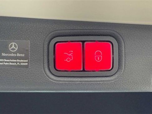 Used 2019 Mercedes-Benz E 300 w/ Premium 1 Package image 38