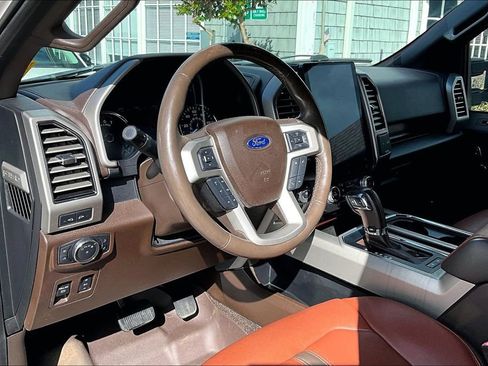 Used 2018 Ford F150 King Ranch w/ Equipment Group 601A Luxury AWD/4WD image 13