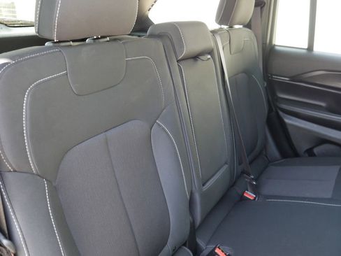 Used 2025 Jeep Grand Cherokee Laredo X w/ Luxury Tech Group I AWD/4WD image 26