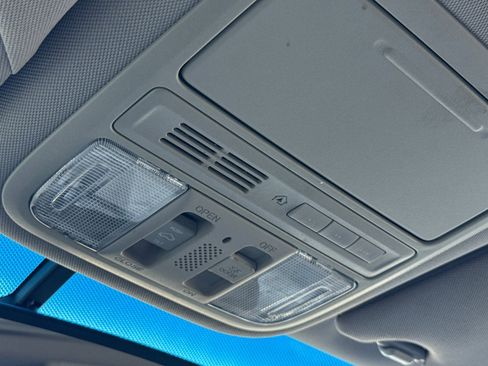 Used 2012 Honda Odyssey Touring image 20