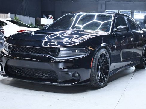 Used 2020 Dodge Charger Scat Pack w/ Dynamics Package RWD image 4
