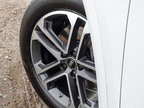 New 2025 Audi Q5 Premium image 10