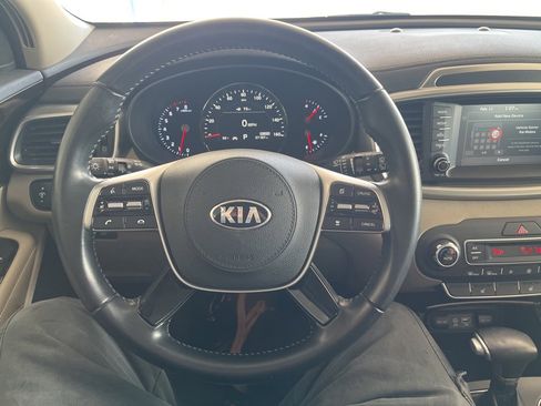 Used 2020 Kia Sorento EX image 31