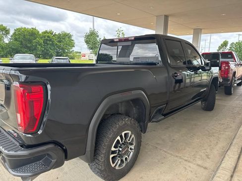 Used 2022 GMC Sierra 3500 AT4 w/ AT4 Preferred Package AWD/4WD image 8