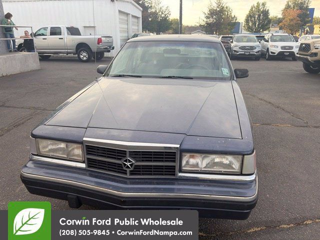 Used 1989 Dodge Dynasty LE FWD image 2