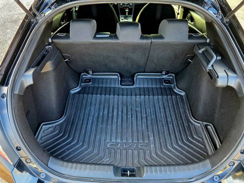 Used 2018 Honda Civic EX image 10