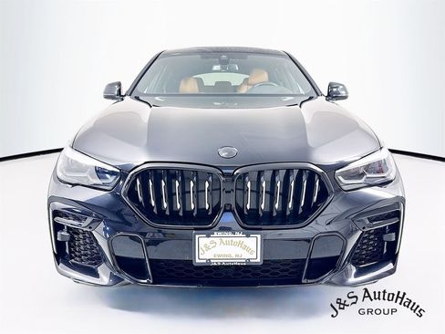 Used 2023 BMW X6 xDrive40i w/ M Sport Package image 2
