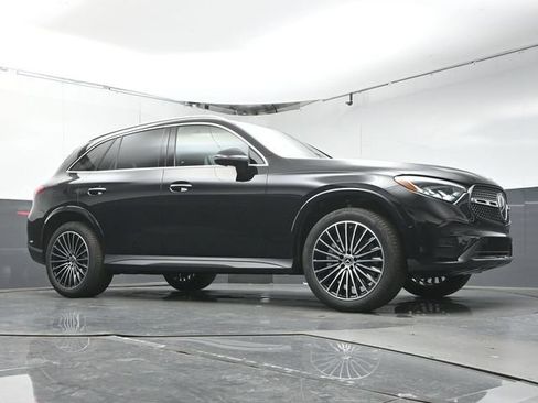 Used 2026 Mercedes-Benz GLC 300 image 41