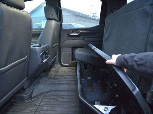 New 2026 GMC Sierra 1500 SLT w/ SLT Premium Package image 32