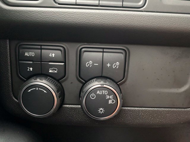 Used 2021 Chevrolet Tahoe RST w/ Luxury Package AWD/4WD image 25