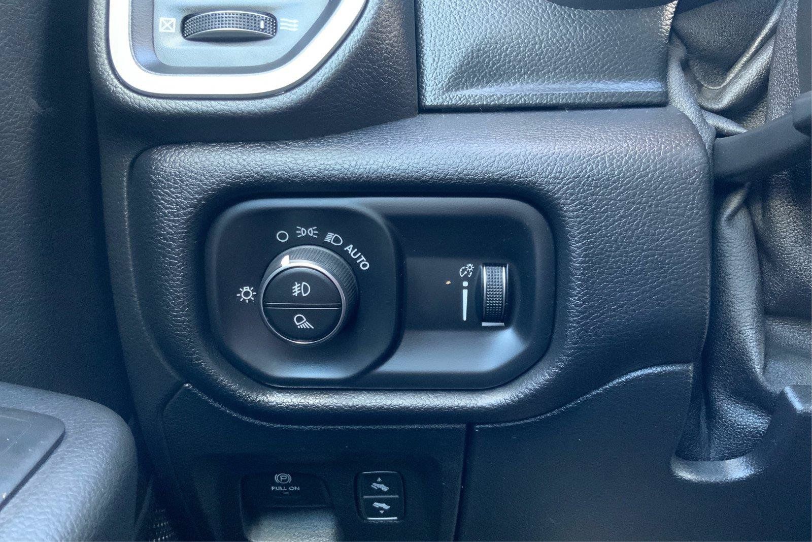 Used 2021 RAM 1500 Big Horn AWD/4WD image 17