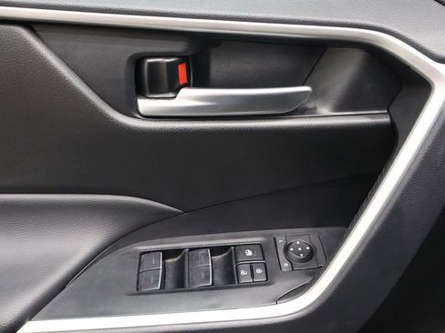 Used 2024 Toyota RAV4 XLE image 16