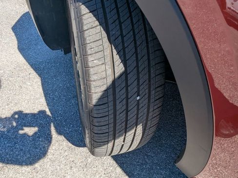 Certified 2025 Kia Sorento S image 32