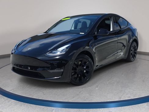Used 2022 Tesla Model Y Long Range AWD/4WD image 1