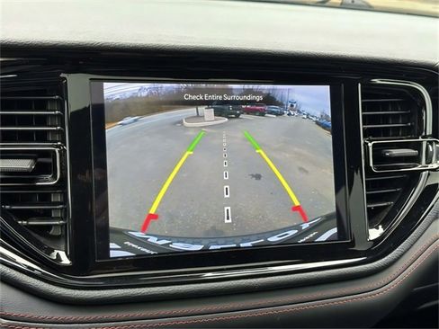 Used 2024 Dodge Durango GT image 3