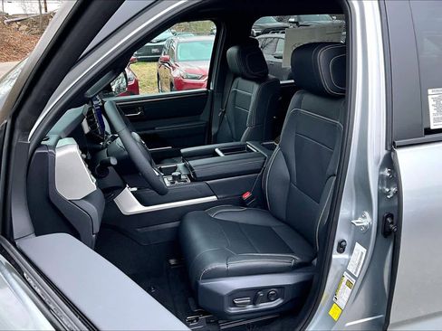 New 2026 Toyota Tundra Limited AWD/4WD image 9