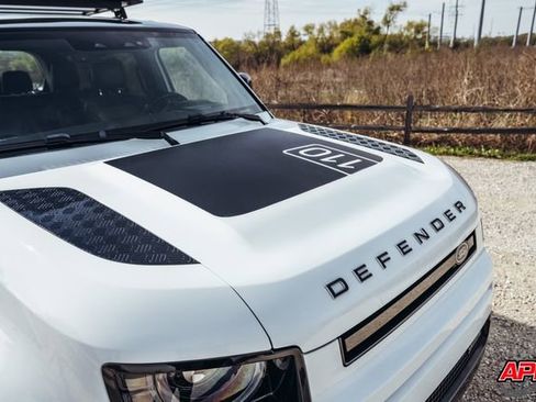 Used 2022 Land Rover Defender 110 X-Dynamic HSE image 27