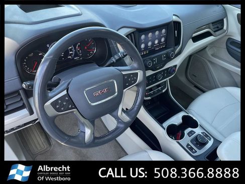 Used 2022 GMC Terrain Denali w/ Denali Premium Package AWD/4WD image 31