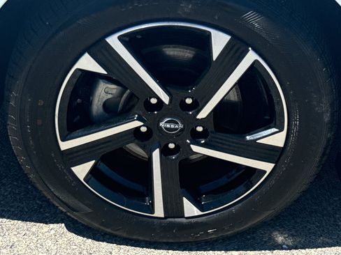 Certified 2024 Nissan Sentra SV w/ All-Weather Package FWD image 9