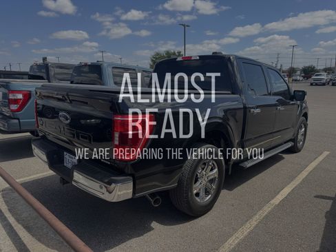 Certified 2021 Ford F150 XLT w/ Equipment Group 302A High image 4