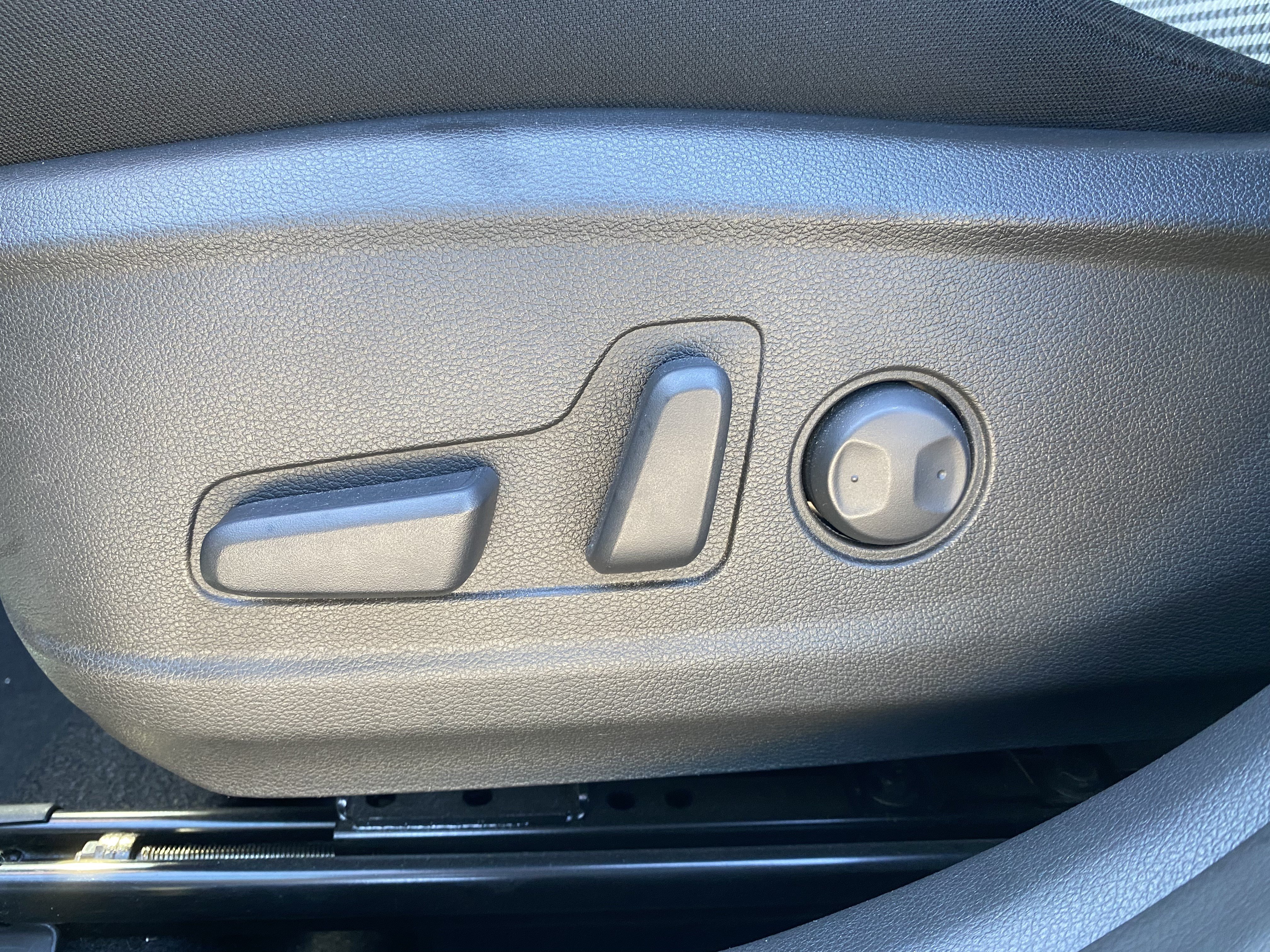 Used 2021 Hyundai Kona SEL Plus FWD image 19