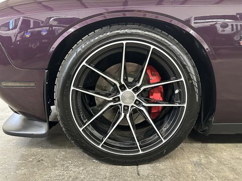 Used 2021 Dodge Challenger R/T Scat Pack RWD image 12