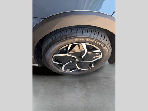 Used 2024 Hyundai Ioniq 5 SE RWD image 15