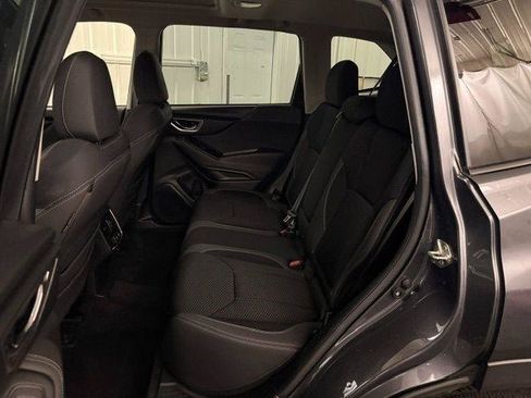Used 2020 Subaru Forester Premium AWD/4WD image 9