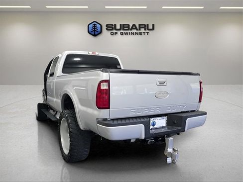 Used 2008 Ford F250 Lariat image 2