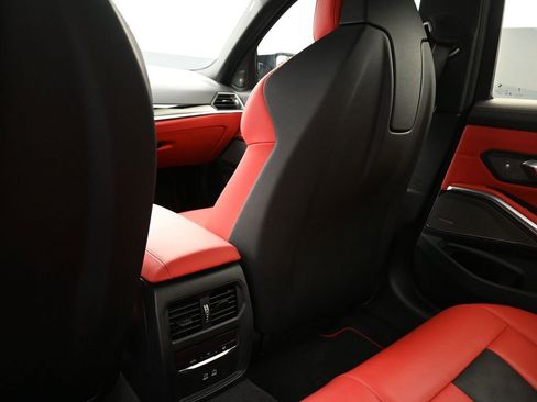 Used 2022 BMW M3 Competition w/ M Carbon Exterior Package image 23