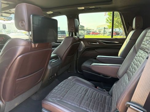 Certified 2024 Cadillac Escalade V AWD/4WD image 9