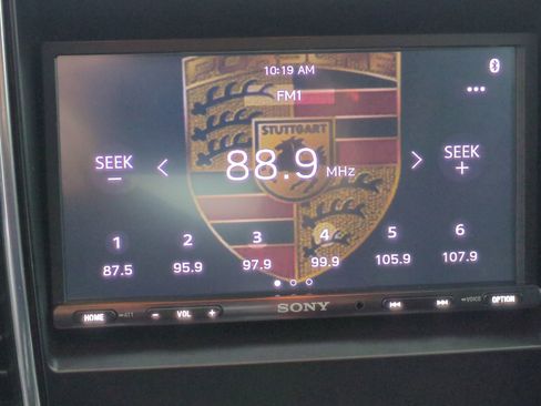 Used 2015 Porsche Panamera 4 image 18