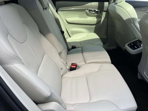 Used 2024 Volvo XC90 B6 Plus w/ Protection Package image 22